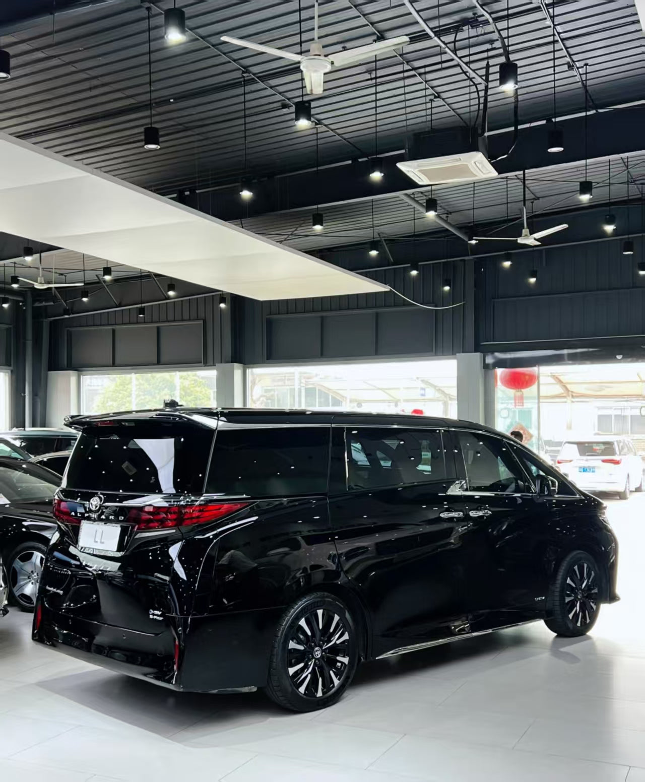Toyota Alphard 2023 Executive Lounge — 2.5L Hybrid AWD | 7-Seat Luxury MPV