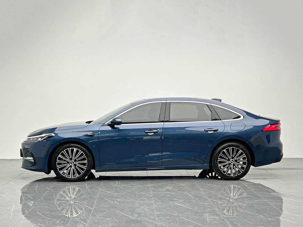 2025 Geely Galaxy A7 EM-i 1.5 150km Starship AT