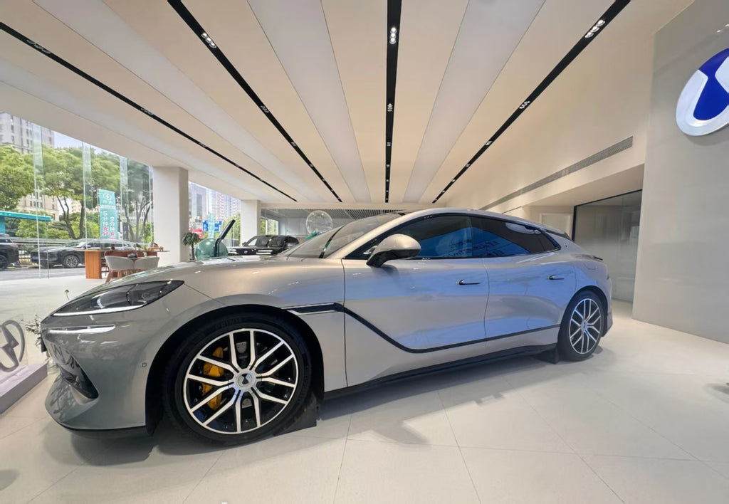 Denza Z9 GT 2024 — 640kW DM-p PHEV | 3.6s 0-100 | Luxury Sport Shooting Brake